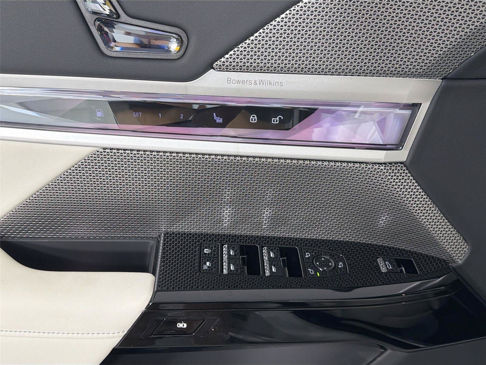 New 2026 BMW 750e xDrive AWD/4WD image 17