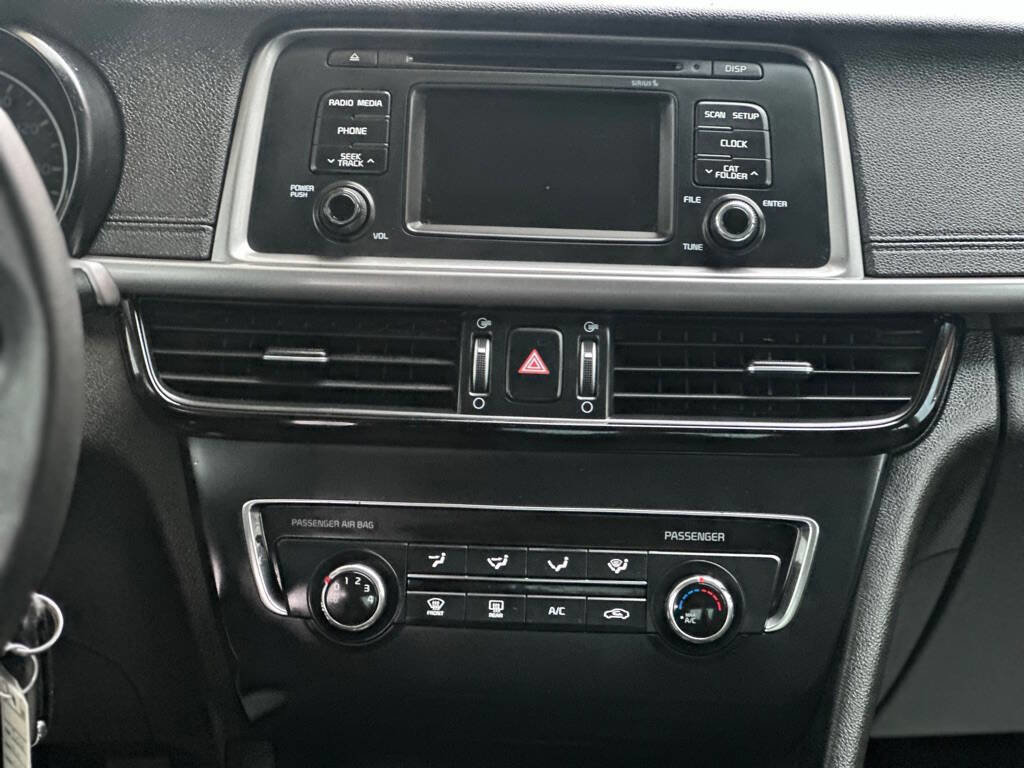 Used 2016 Kia Optima LX image 12