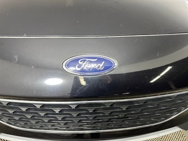 Used 2021 Ford Escape SE w/ Cold Weather Package image 9