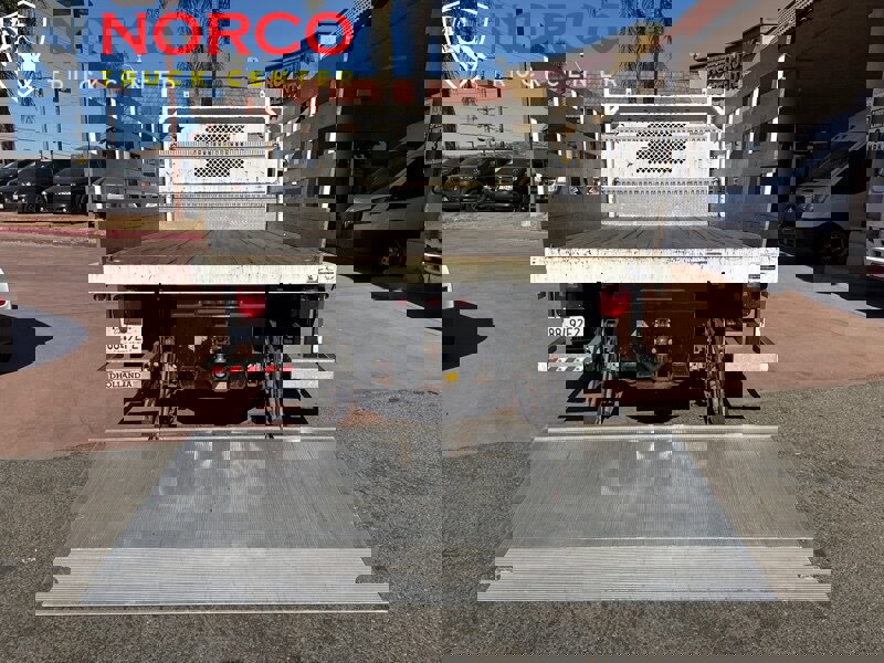 Used 2017 RAM 5500 SLT w/ Quick Order Package 29G SLT image 10