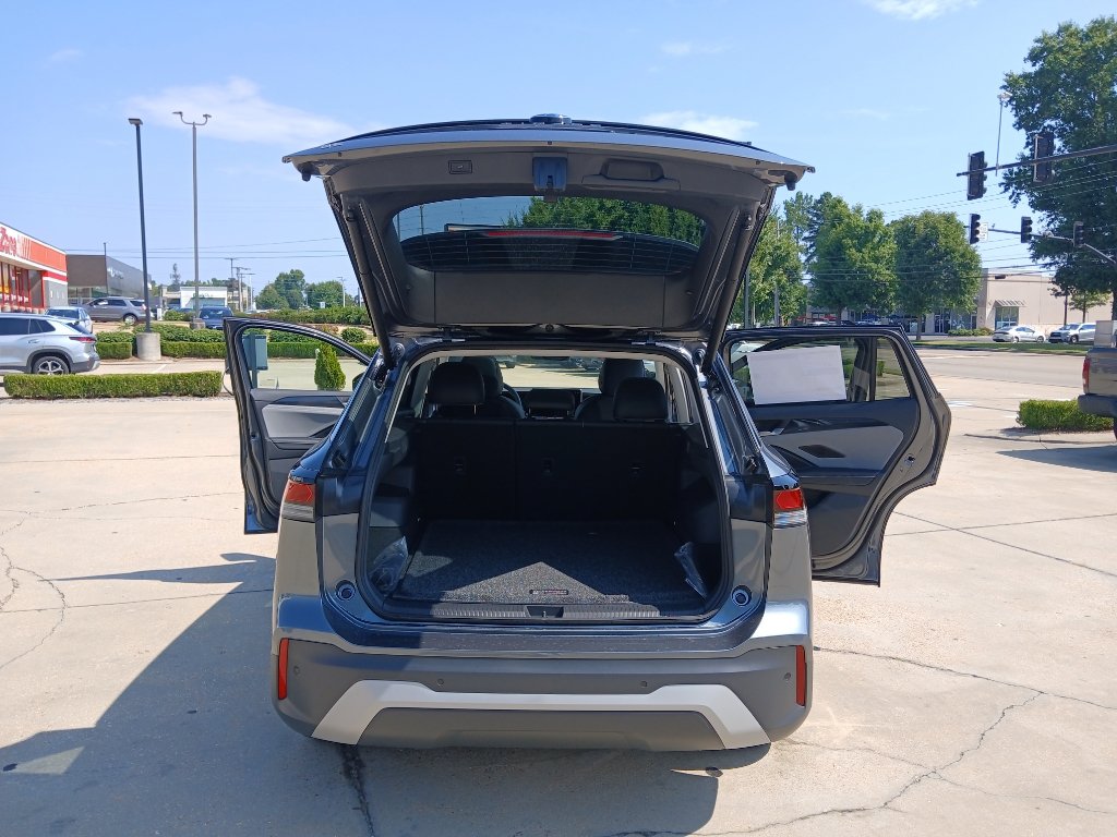 New 2026 Volkswagen Tiguan SE FWD image 22