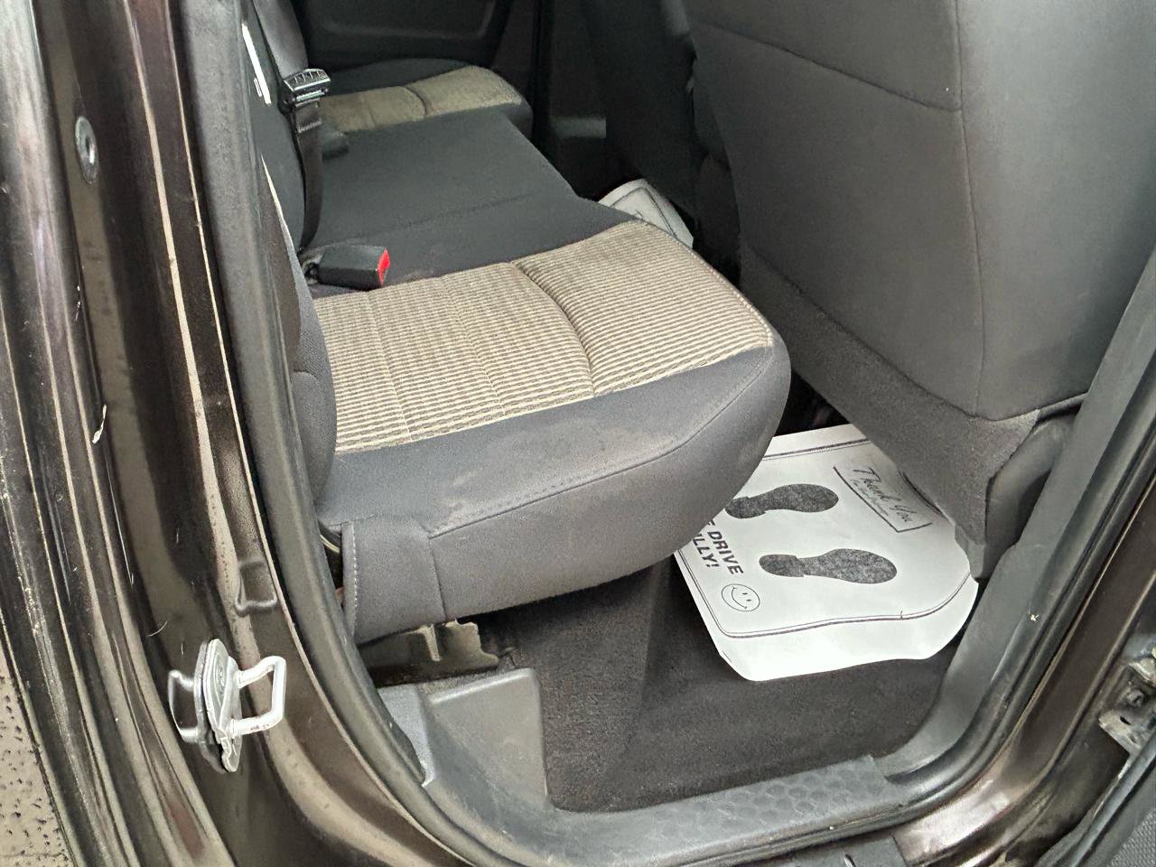Used 2011 RAM 1500 ST w/ SXT Appearance Group AWD/4WD image 11