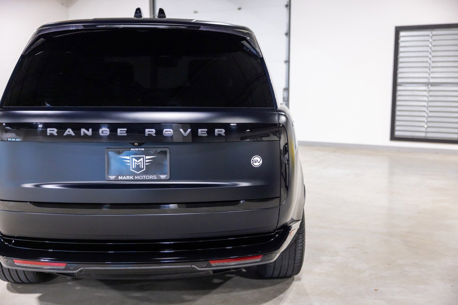 Used 2024 Land Rover Range Rover SV image 13