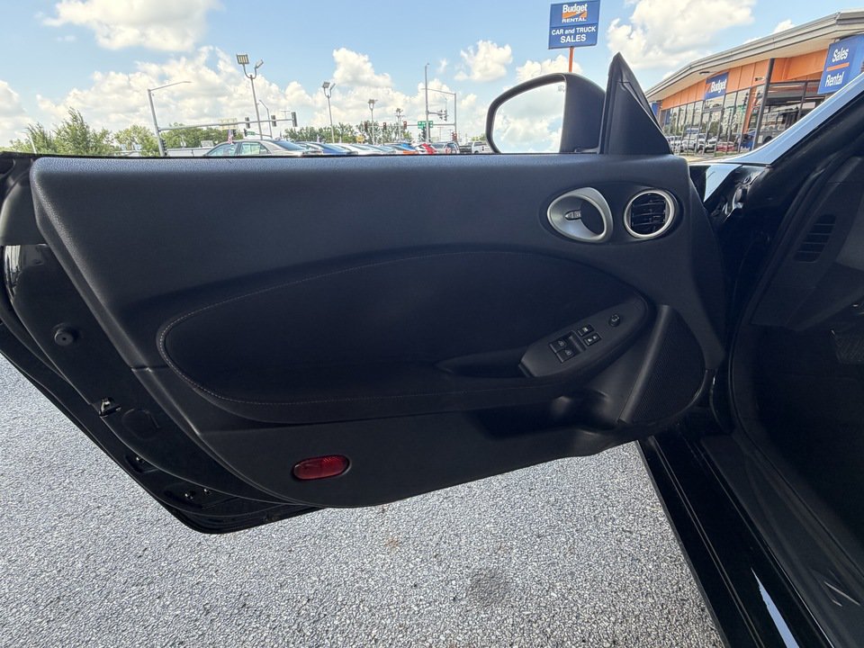 Used 2012 Nissan 370Z Coupe w/ Aerodynamics Pkg RWD image 12