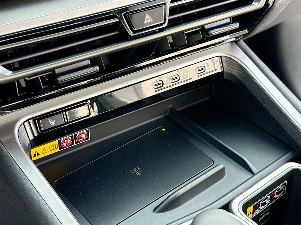 New 2026 Lexus TX 500h AWD image 10