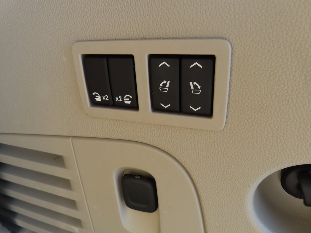 Certified 2017 GMC Yukon Denali image 22