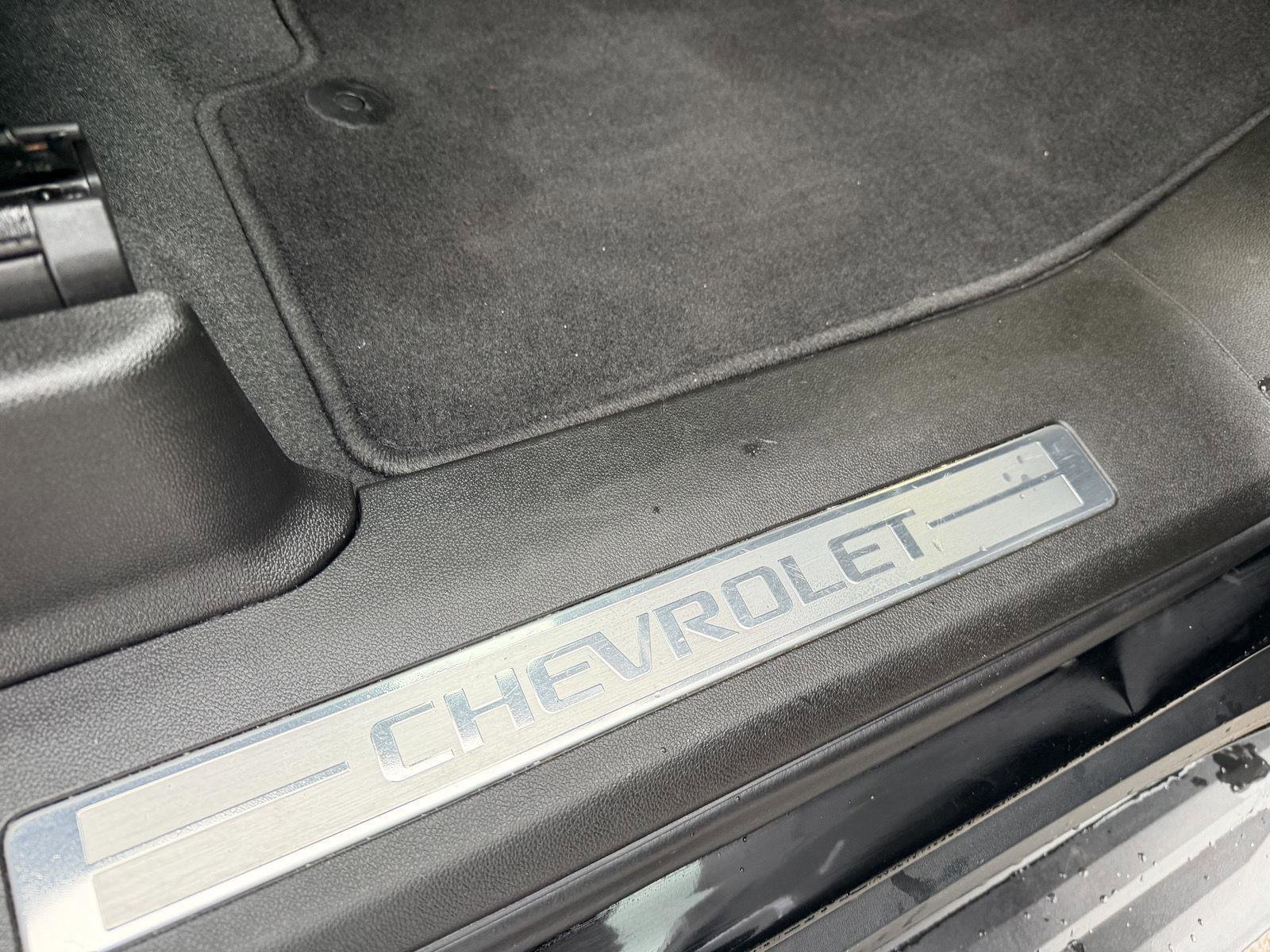 Used 2022 Chevrolet Tahoe RST w/ Sport Performance Package image 35