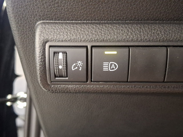 Certified 2026 Toyota Corolla LE FWD image 31