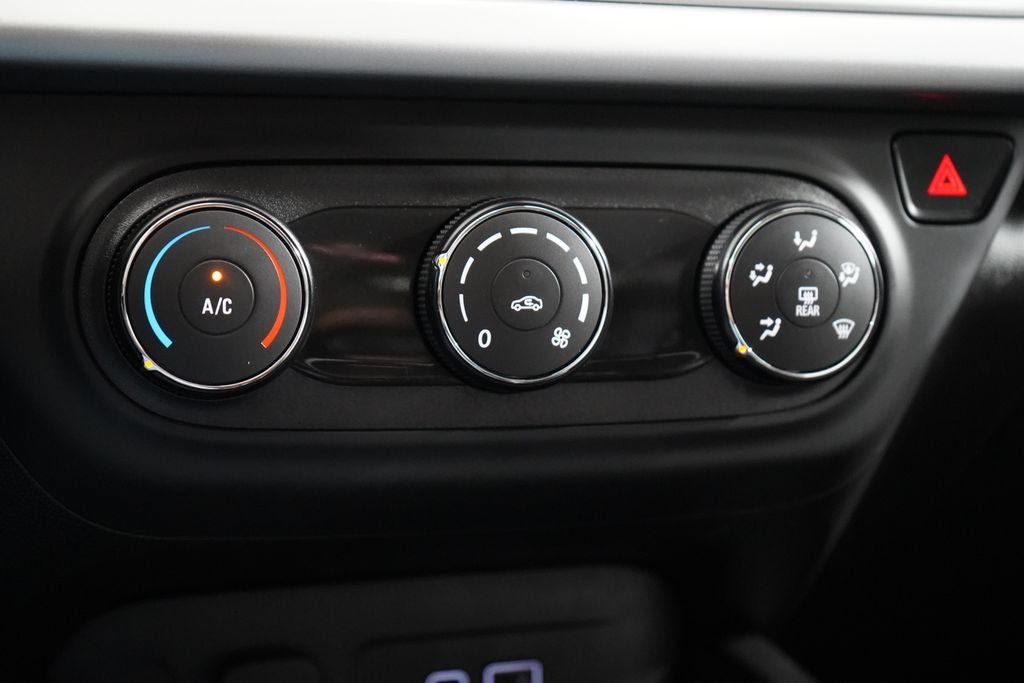 Used 2025 Chevrolet Trax LS FWD image 14