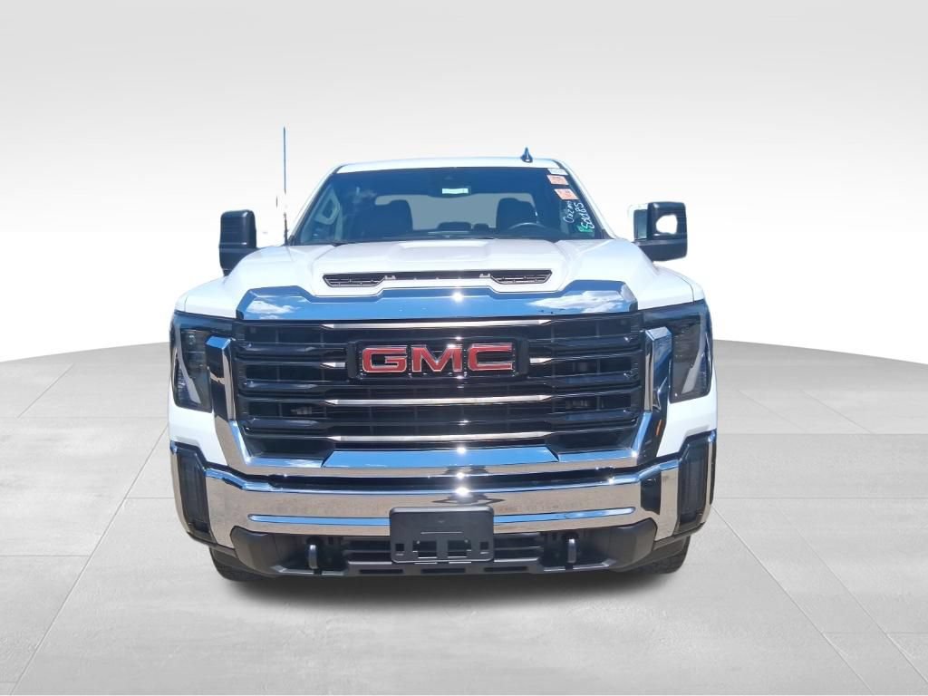 Used 2025 GMC Sierra 2500 Pro AWD/4WD image 2