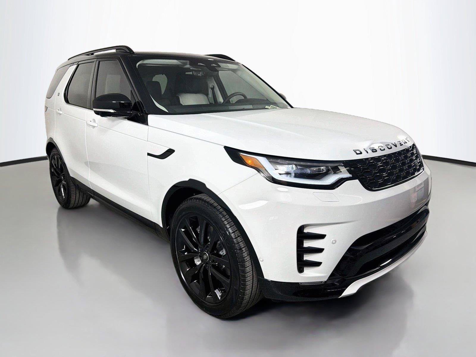 New 2026 Land Rover Discovery Dynamic SE AWD/4WD image 3