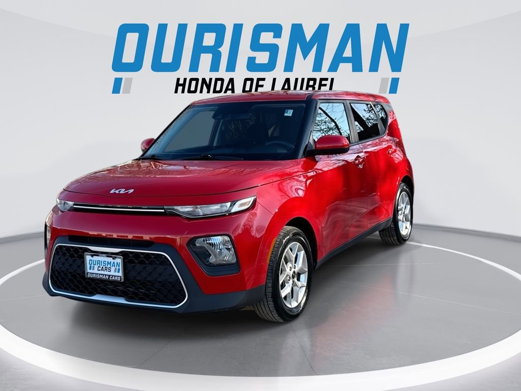 Used 2022 Kia Soul LX w/ Technology Package image 4