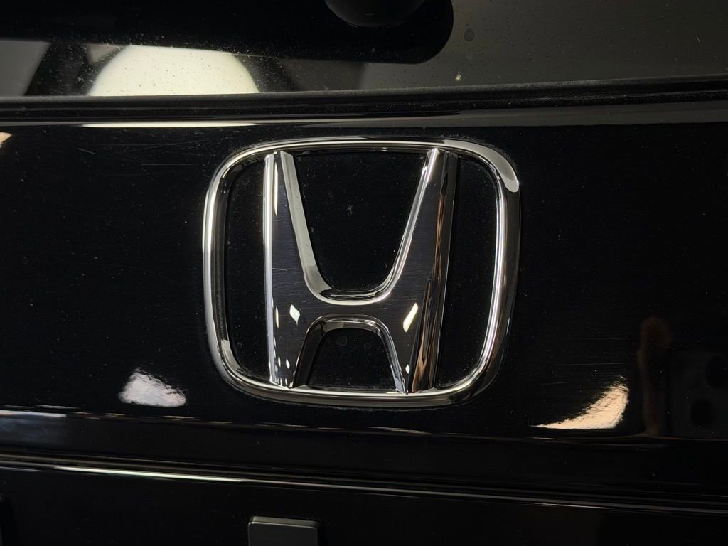 Used 2025 Honda Pilot Black Edition image 30