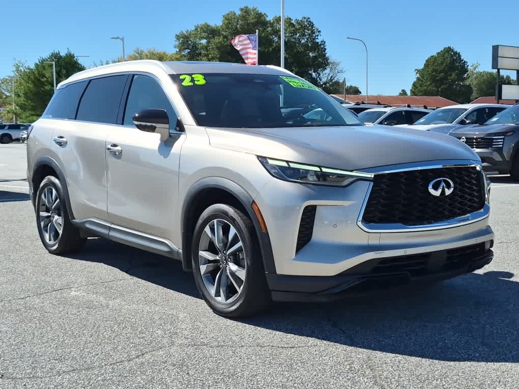 Used 2023 INFINITI QX60 Luxe w/ Cargo Package AWD/4WD image 2