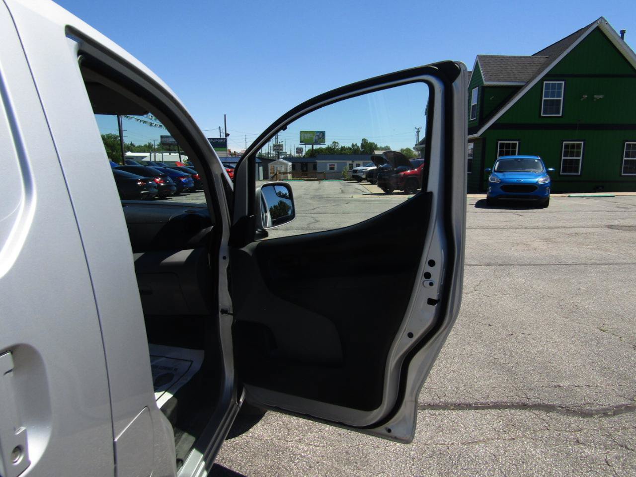 Used 2015 Chevrolet City Express LT w/ Technology Package FWD image 18