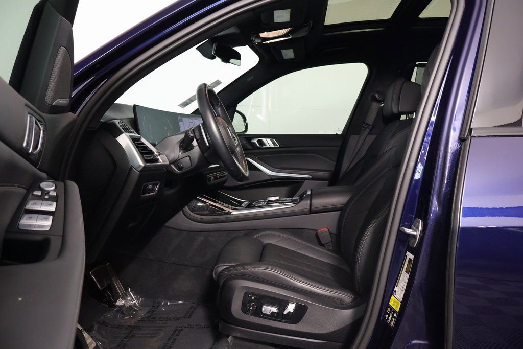 Used 2023 BMW X7 xDrive40i w/ Executive Package image 10