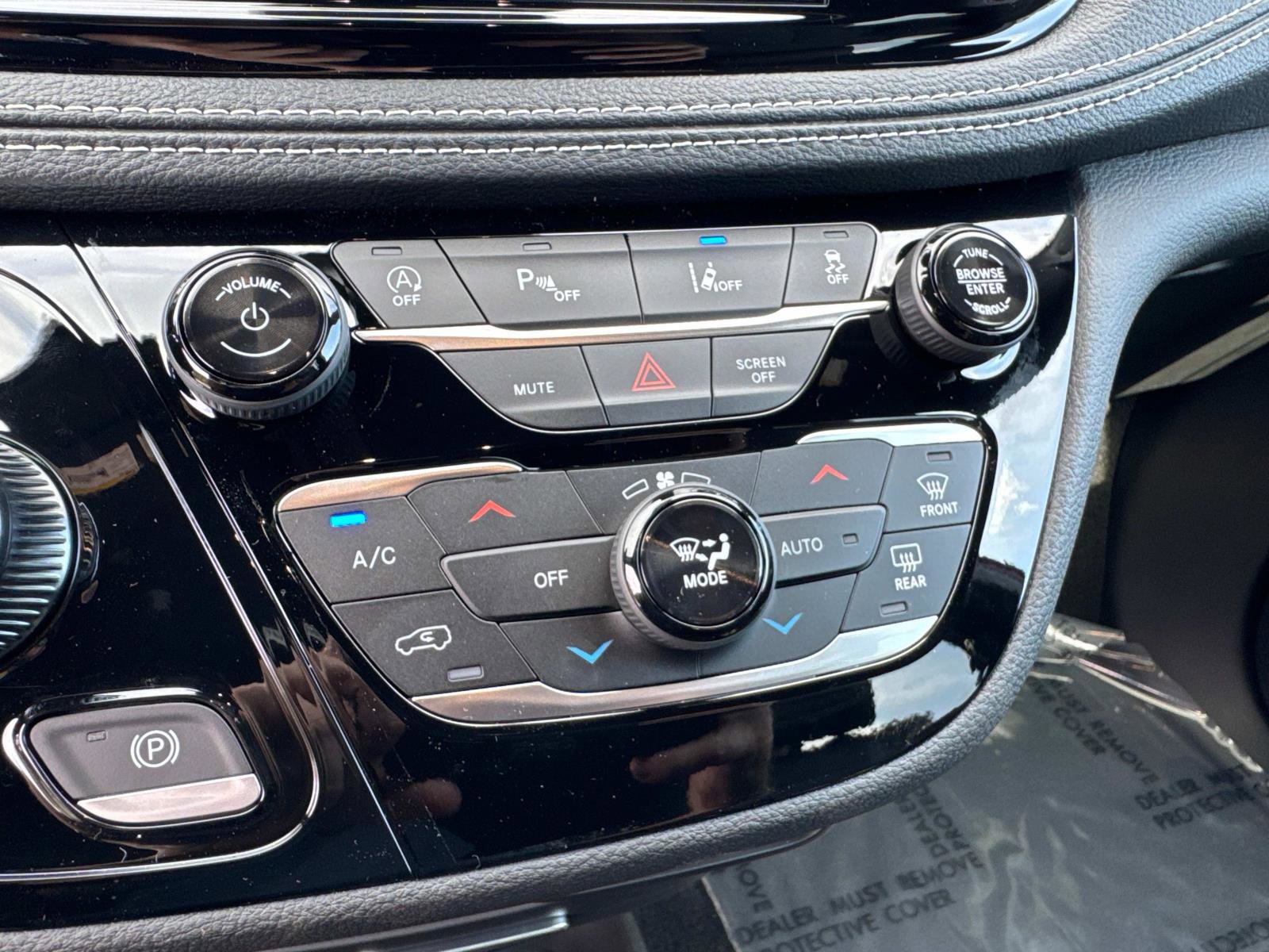 New 2026 Chrysler Pacifica Select image 25