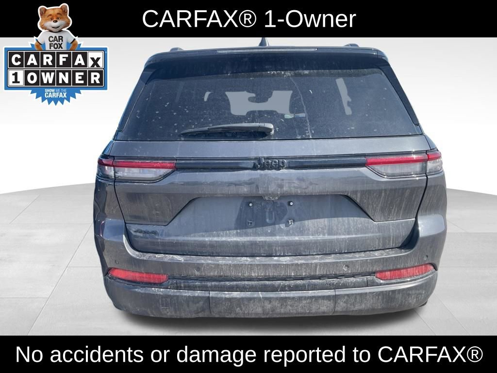 Used 2023 Jeep Grand Cherokee Altitude image 4