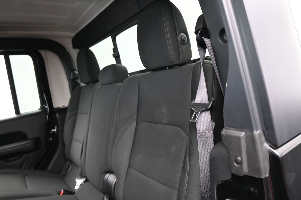 Used 2021 Jeep Gladiator Sport AWD/4WD image 30