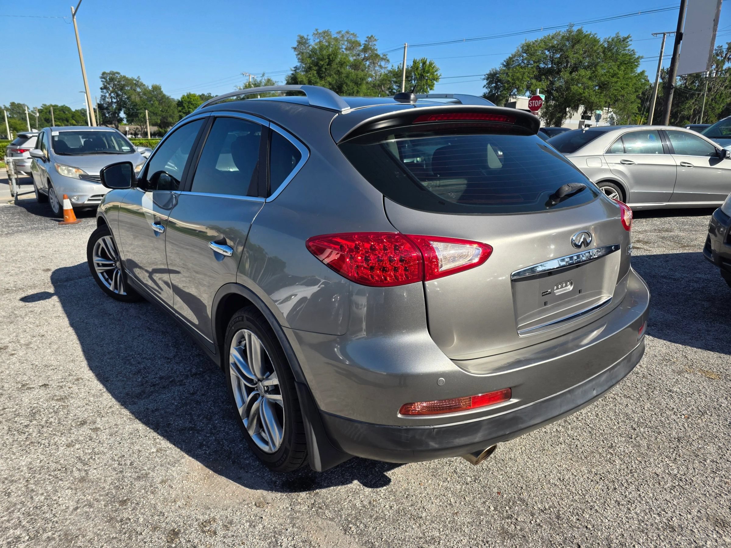 Used 2010 INFINITI EX35 Journey RWD image 5