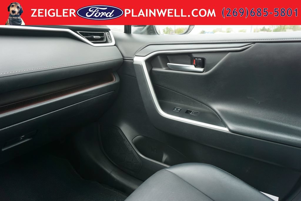 Used 2023 Toyota RAV4 Limited AWD/4WD image 32