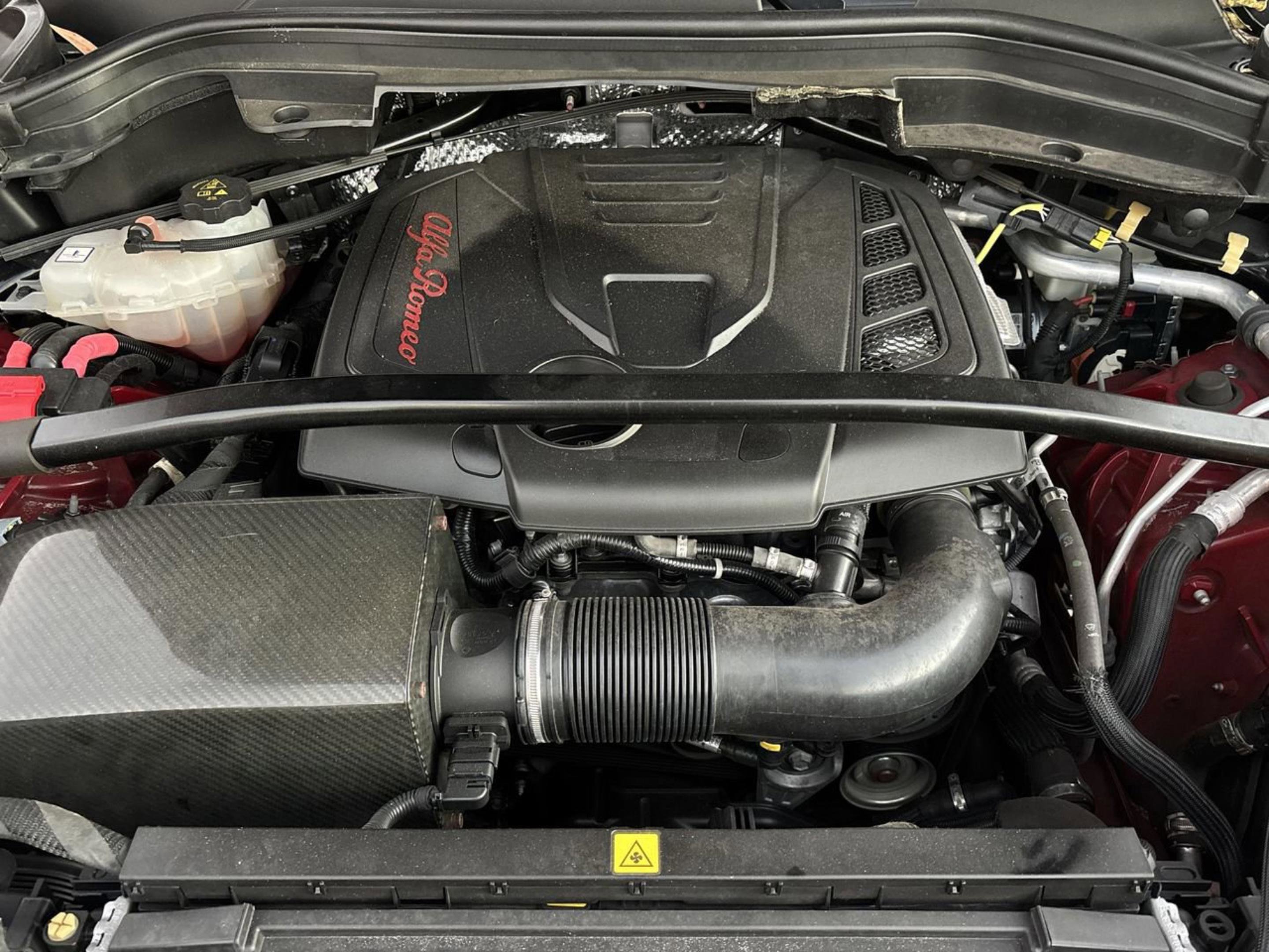 Used 2020 Alfa Romeo Stelvio Sport w/ Quick Order Package 22J Sport image 28