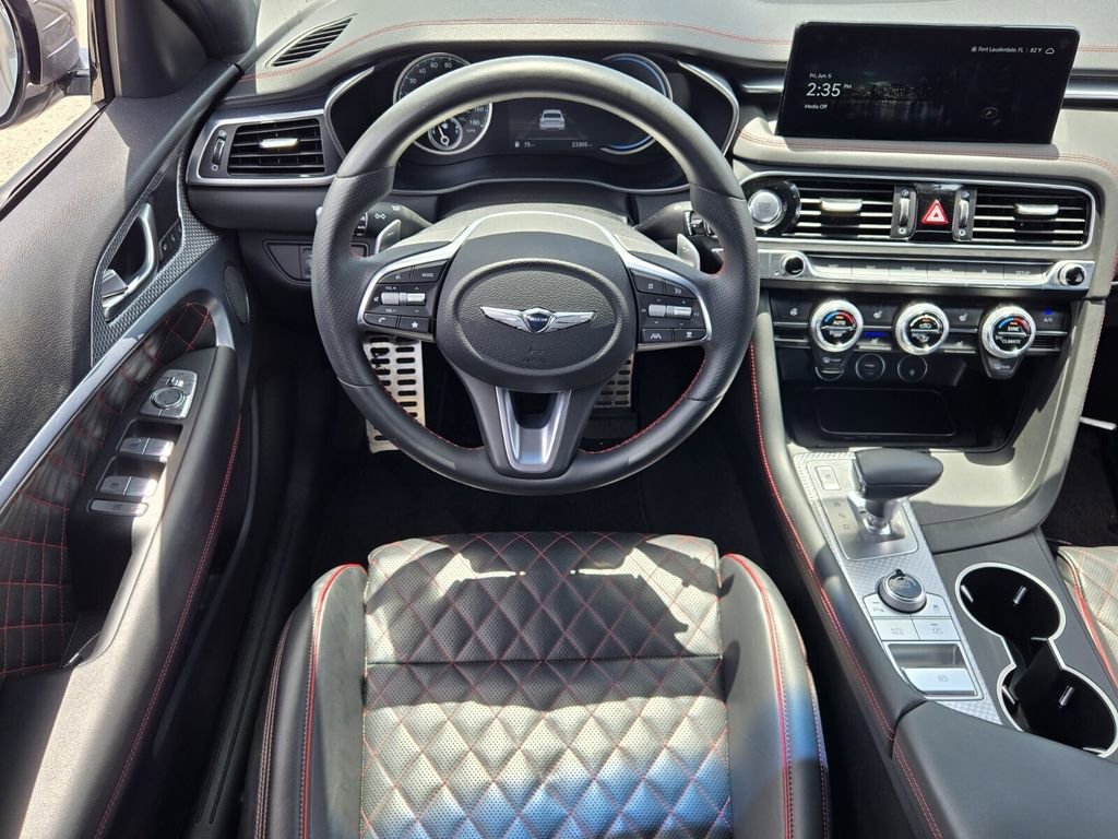 Used 2023 Genesis G70 3.3T w/ Sport Prestige Package RWD image 13