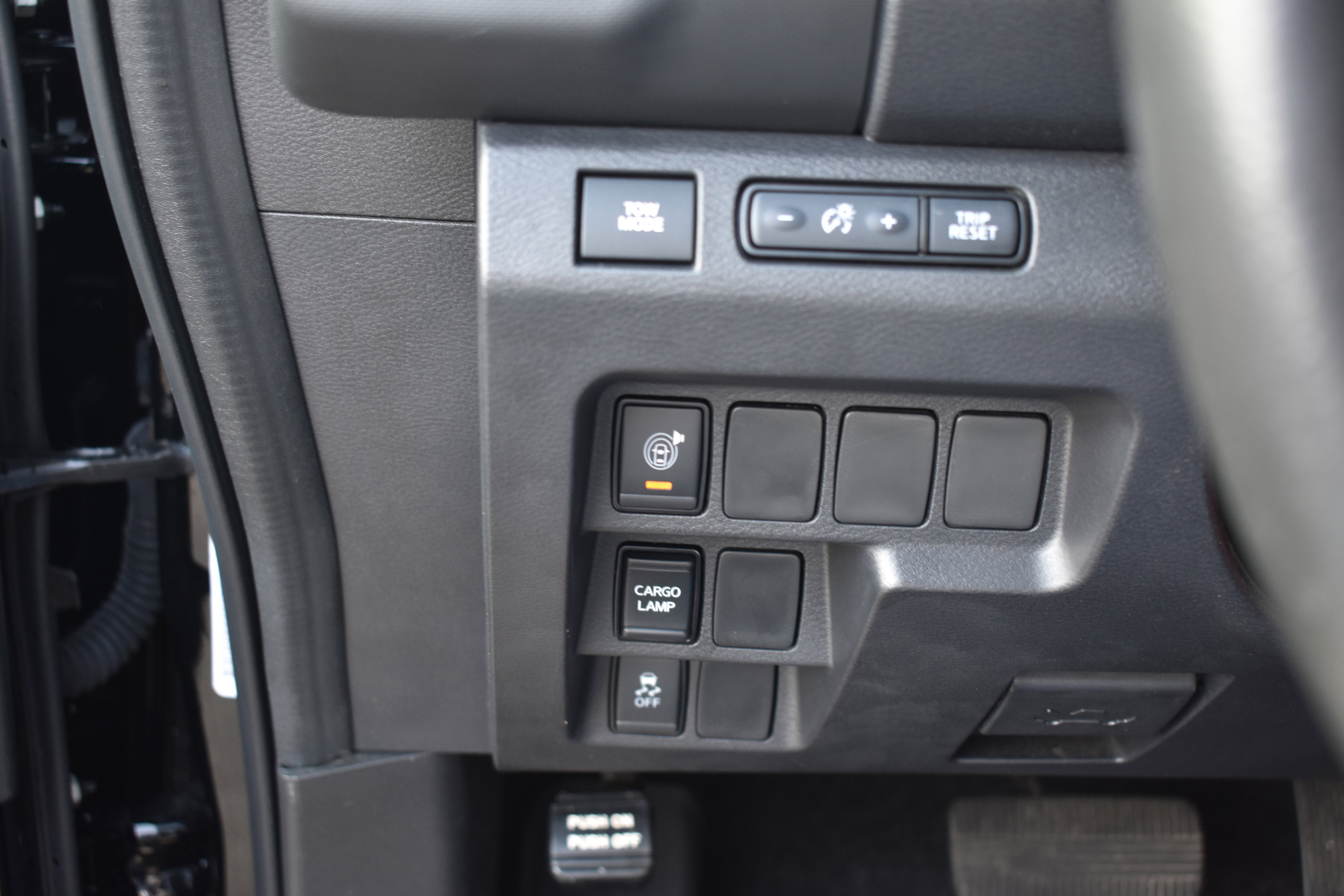 Used 2023 Nissan Frontier Pro-X w/ Technology Package image 16