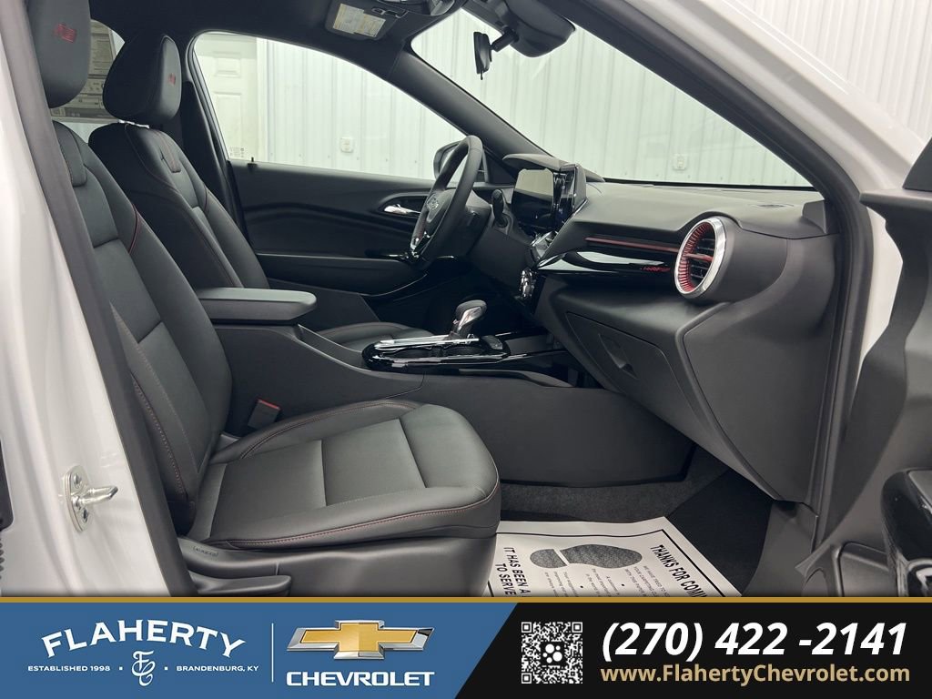 New 2026 Chevrolet Trax RS w/ Driver Confidence Package image 15