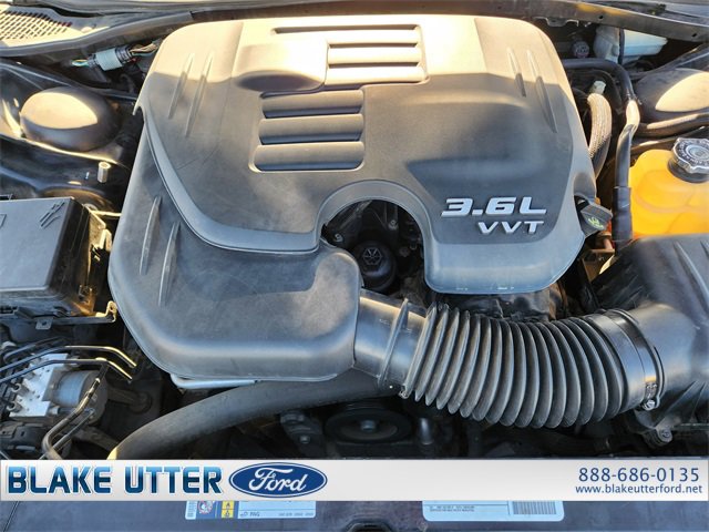 Used 2015 Dodge Challenger SXT w/ Super Sport Group (SS/T) image 27