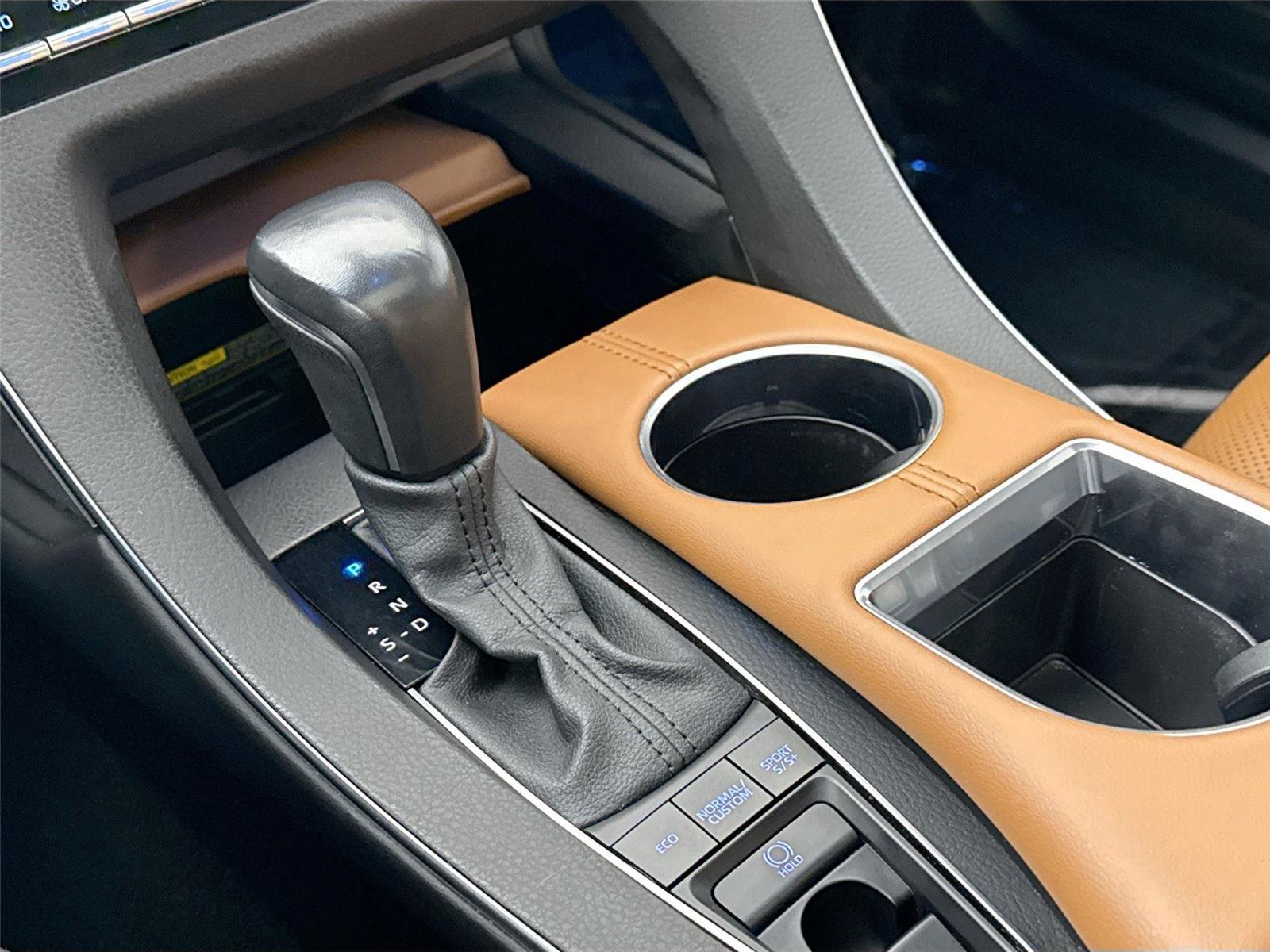 Certified 2022 Toyota Avalon Touring w/ Advanced Safety Package image 28