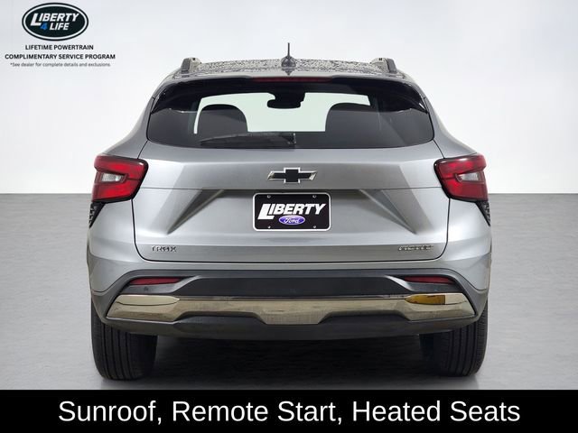 Used 2025 Chevrolet Trax ACTIV w/ Sunroof Package image 4