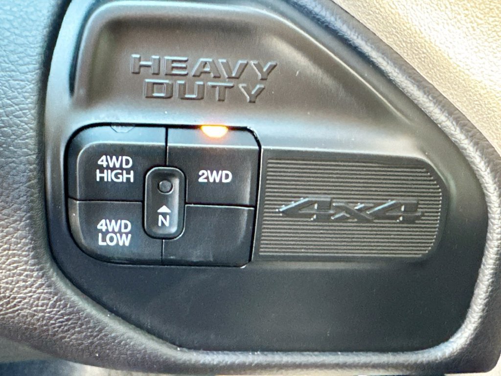 Used 2024 RAM 3500 Laramie AWD/4WD image 21