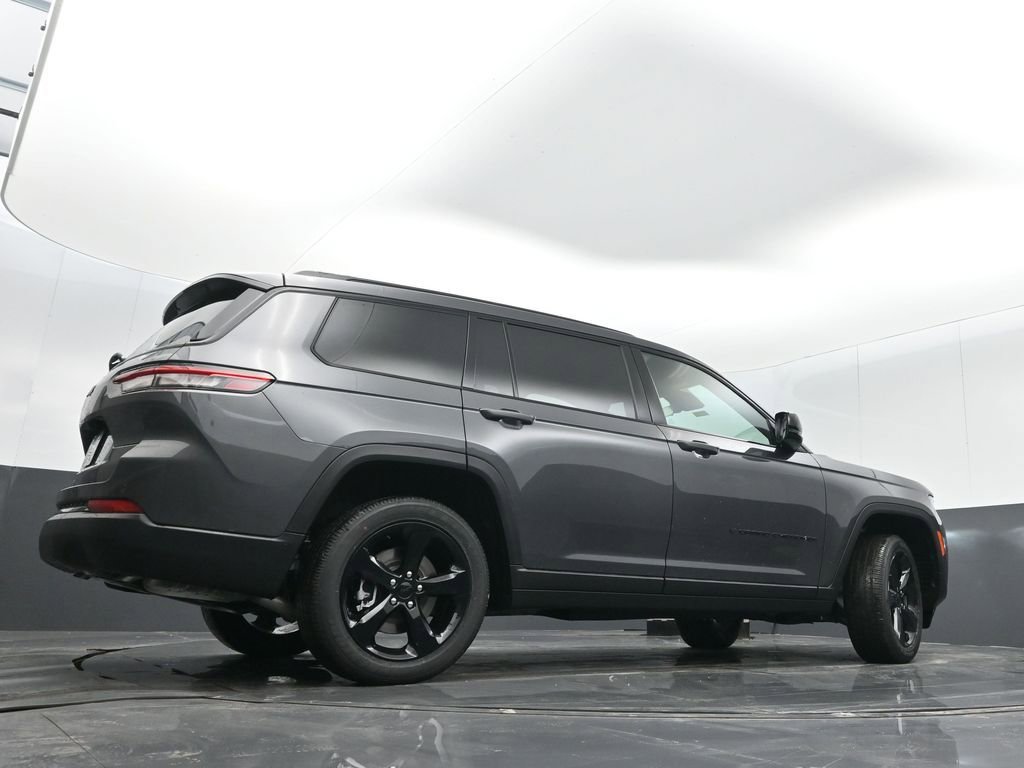 New 2025 Jeep Grand Cherokee L Altitude image 36