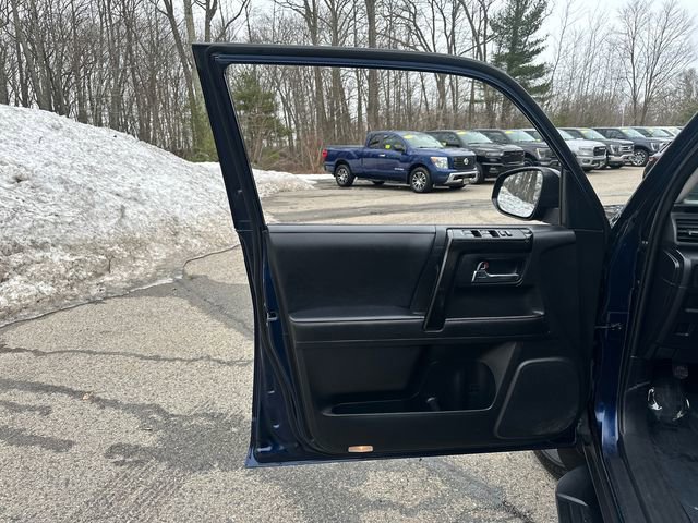 Certified 2022 Toyota 4Runner TRD Off-Road Premium image 28