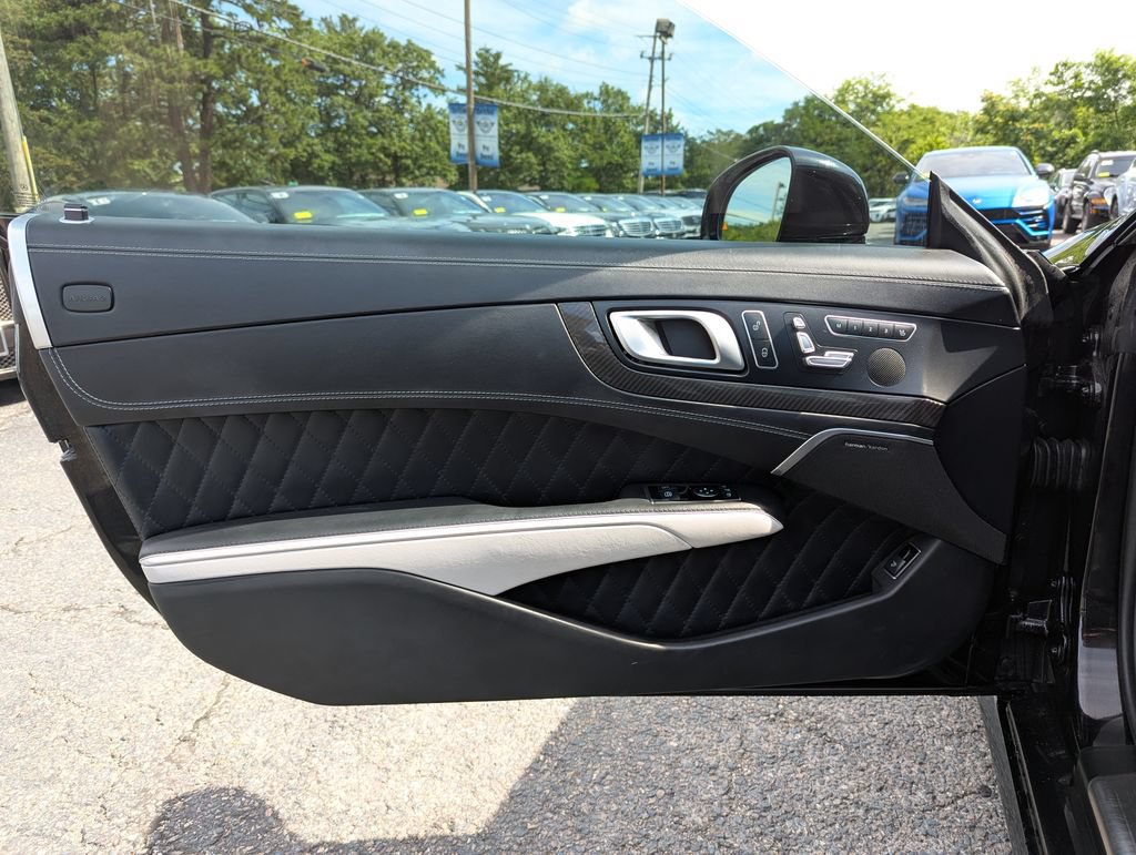 Used 2016 Mercedes-Benz SL 63 AMG image 12