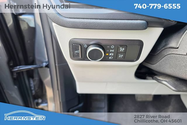 Used 2023 Ford Escape Active AWD/4WD image 16