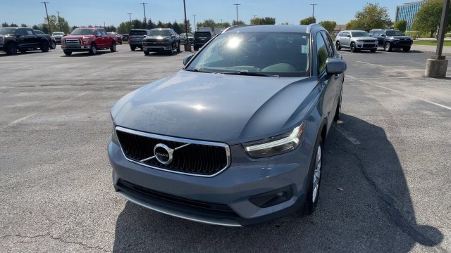 Used 2021 Volvo XC40 T5 Momentum AWD/4WD image 5