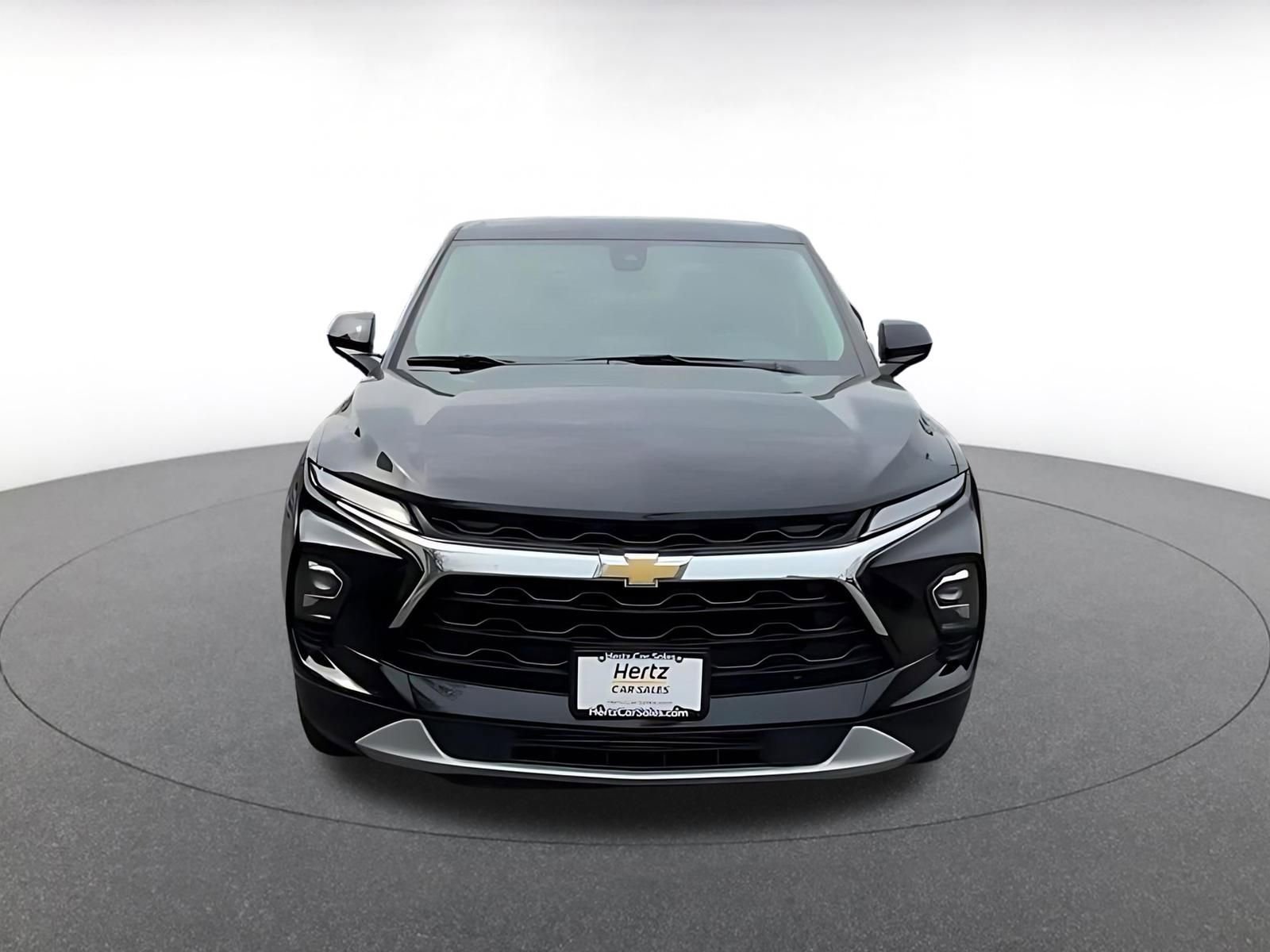 Used 2025 Chevrolet Blazer LT image 4