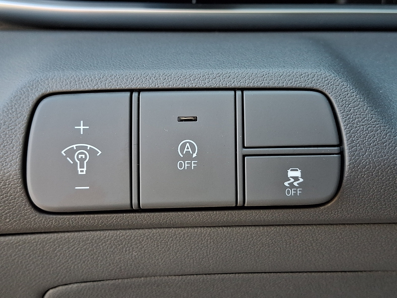 Certified 2026 Hyundai Elantra SE FWD image 24