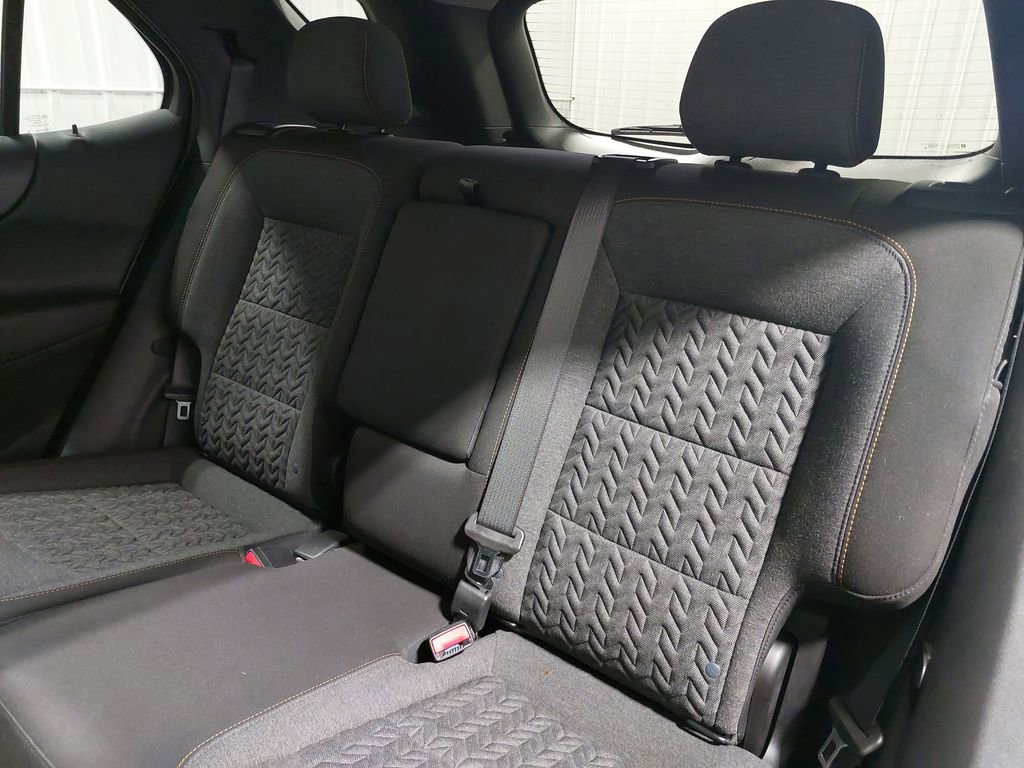Used 2023 Chevrolet Equinox LT w/ Driver Convenience Package image 14