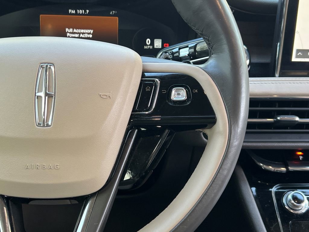 Used 2022 Lincoln Corsair Reserve w/ Equipment Group 201A image 24