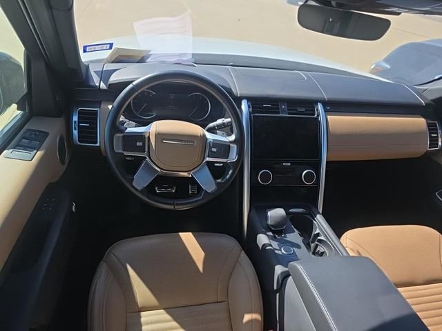 Used 2023 Land Rover Discovery HSE R-Dynamic image 7