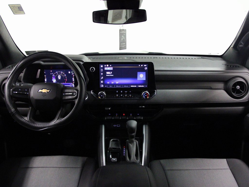 Used 2023 Chevrolet Colorado W/T video 2