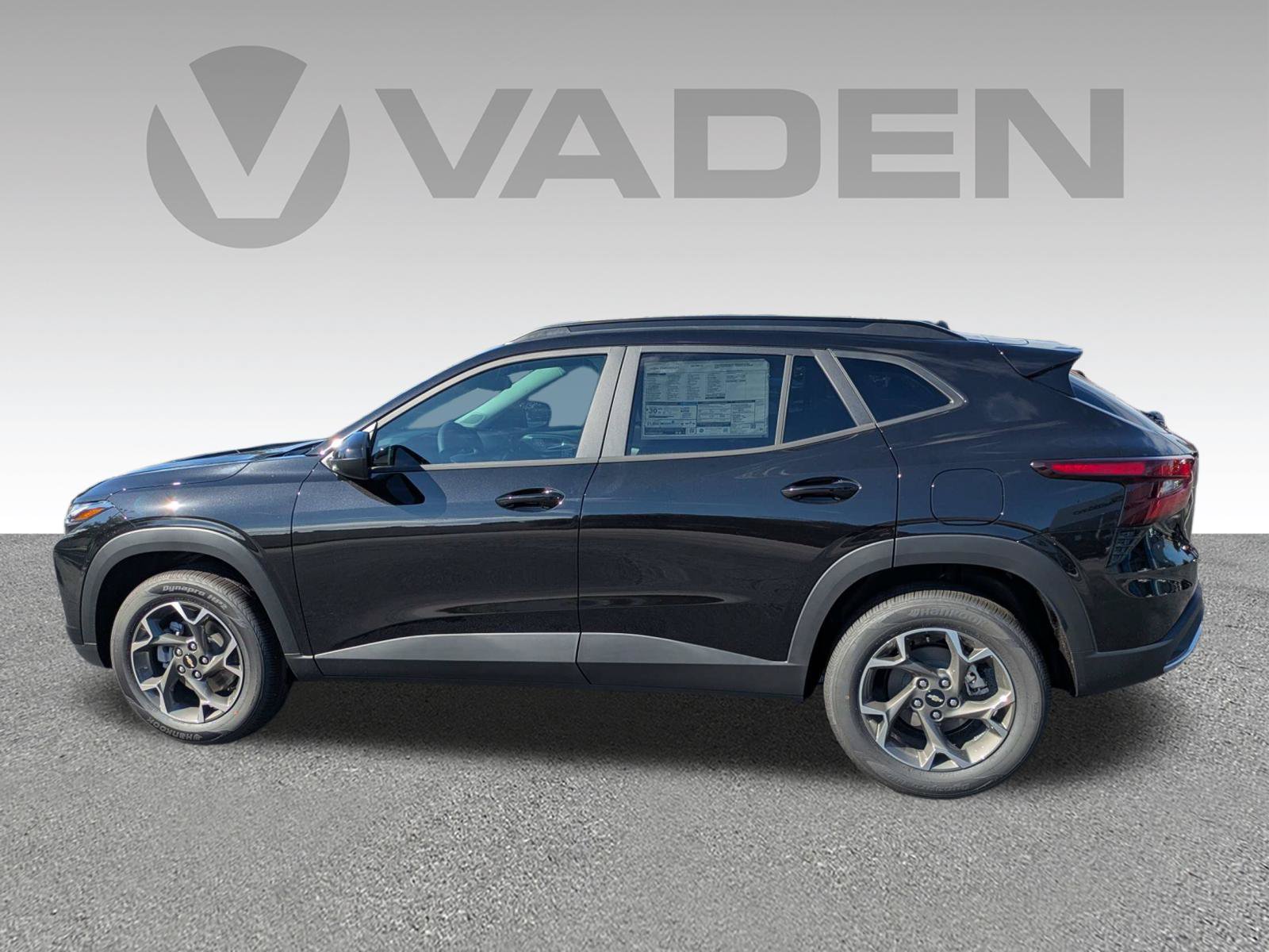 New 2026 Chevrolet Trax LT FWD image 27