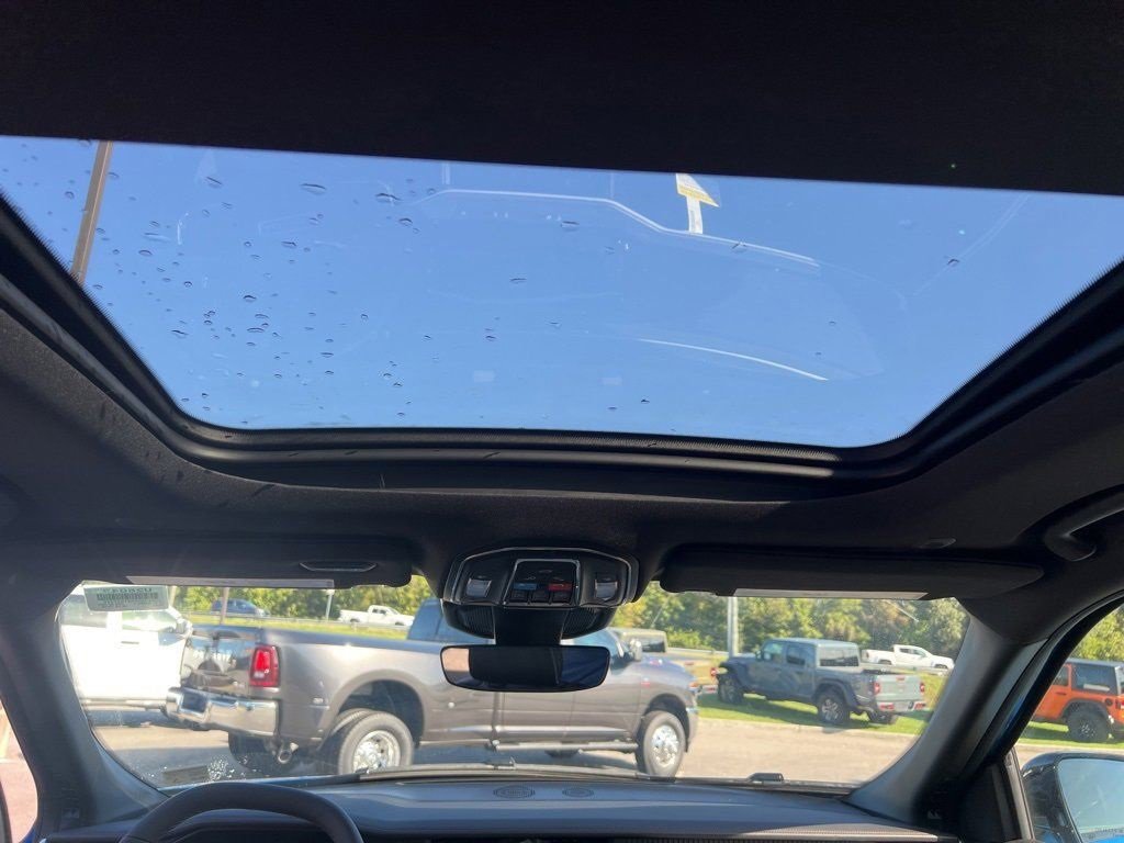 New 2025 Jeep Wagoneer S Limited image 35