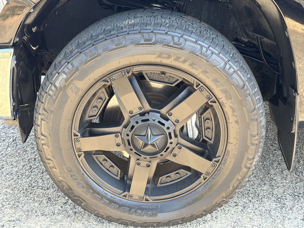 Used 2016 Toyota Tundra SR5 w/ SR5 Upgrade Package image 10