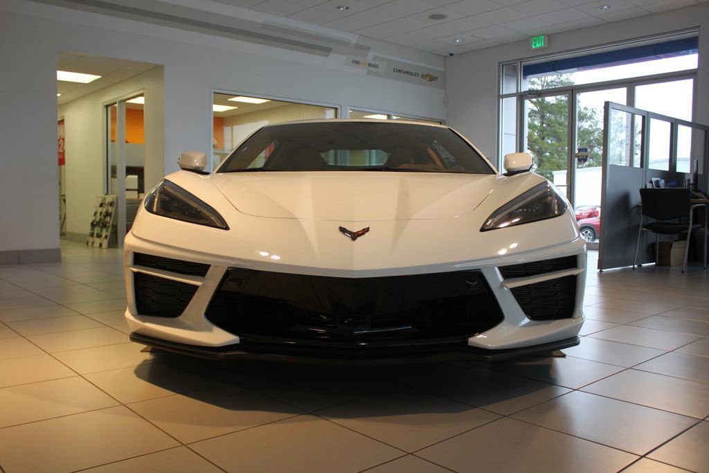 Used 2023 Chevrolet Corvette Stingray Premium Cpe w/ Z51 Performance Package image 3