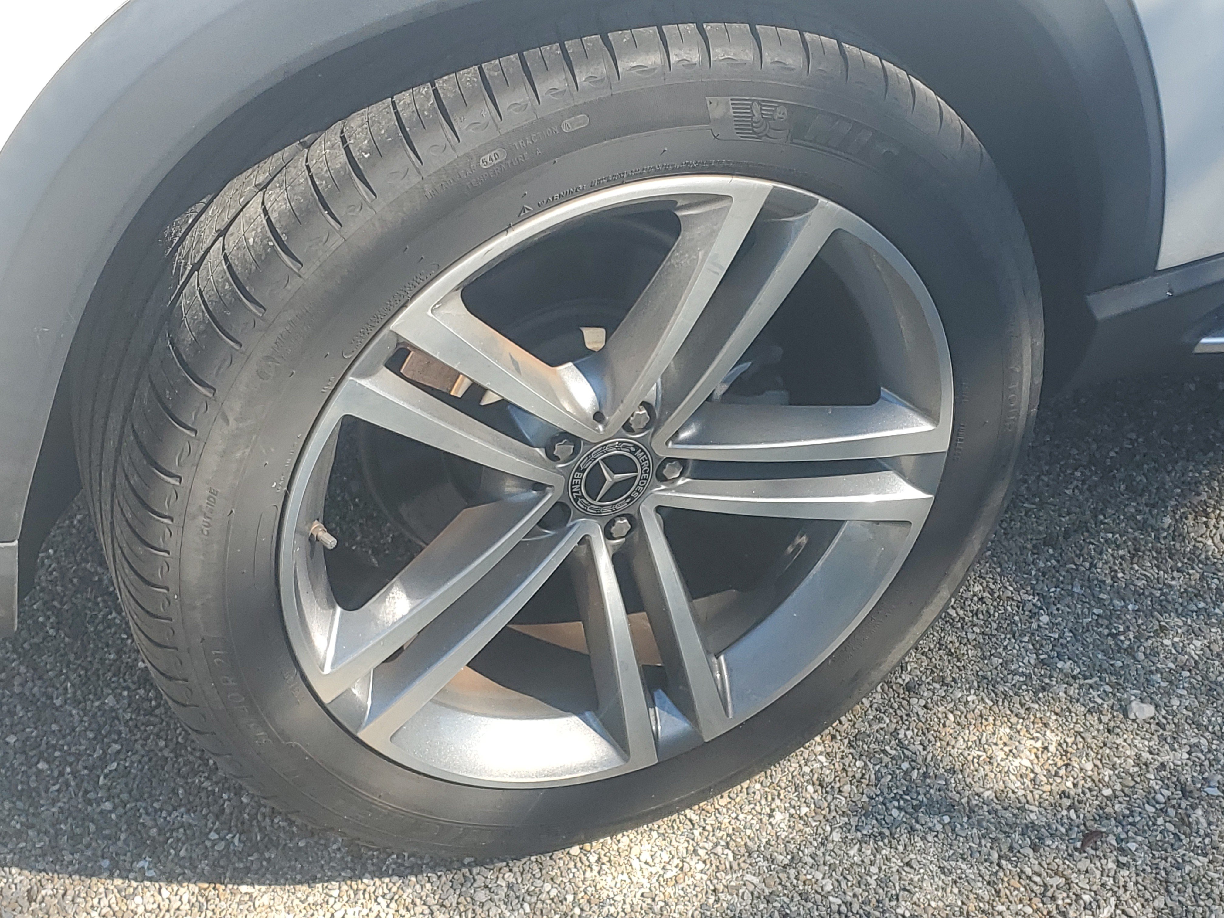 Used 2022 Mercedes-Benz GLE 350 image 4