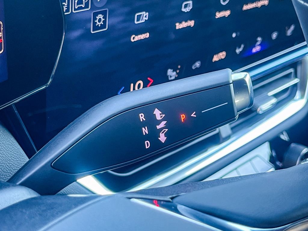 New 2026 Chevrolet Equinox EV LT image 18